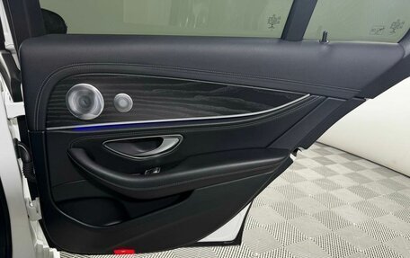 Mercedes-Benz E-Класс, 2019 год, 3 449 000 рублей, 24 фотография