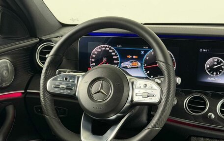 Mercedes-Benz E-Класс, 2019 год, 3 449 000 рублей, 16 фотография