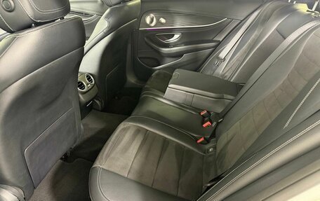 Mercedes-Benz E-Класс, 2019 год, 3 449 000 рублей, 25 фотография