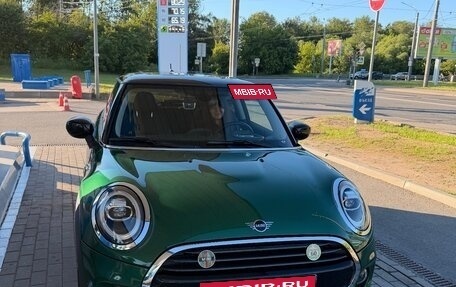 MINI Hatch, 2020 год, 2 600 000 рублей, 9 фотография