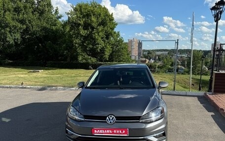 Volkswagen Golf VII, 2019 год, 1 549 000 рублей, 1 фотография