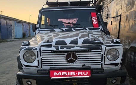 Mercedes-Benz G-Класс W463 рестайлинг _ii, 1993 год, 850 000 рублей, 5 фотография