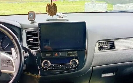 Mitsubishi Outlander III рестайлинг 3, 2013 год, 1 150 000 рублей, 1 фотография