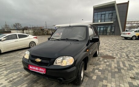 Chevrolet Niva I рестайлинг, 2010 год, 380 000 рублей, 1 фотография