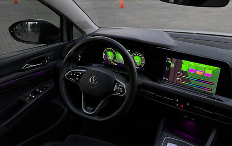Volkswagen Golf VIII, 2022 год, 2 160 000 рублей, 8 фотография