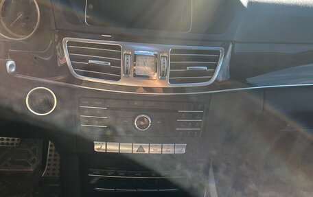 Mercedes-Benz E-Класс, 2015 год, 1 555 555 рублей, 7 фотография