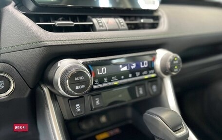 Toyota RAV4, 2025 год, 4 170 000 рублей, 15 фотография