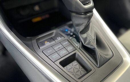 Toyota RAV4, 2025 год, 4 170 000 рублей, 21 фотография