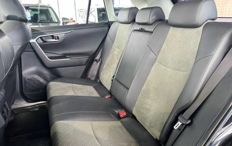 Toyota RAV4, 2025 год, 4 170 000 рублей, 31 фотография