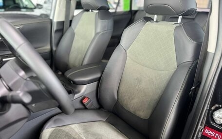 Toyota RAV4, 2025 год, 4 170 000 рублей, 28 фотография