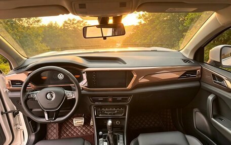 Volkswagen Tharu, 2022 год, 1 350 000 рублей, 8 фотография