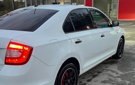 Skoda Rapid I, 2016 год, 700 000 рублей, 3 фотография