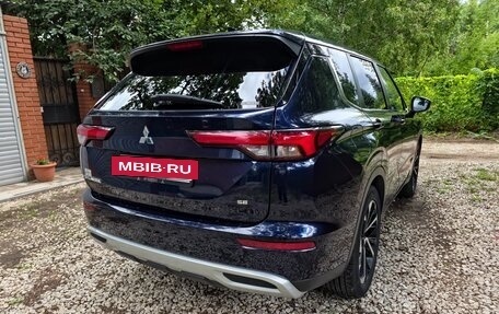 Mitsubishi Outlander, 2022 год, 3 490 000 рублей, 11 фотография