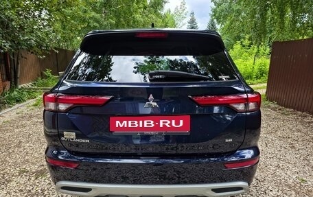 Mitsubishi Outlander, 2022 год, 3 490 000 рублей, 10 фотография