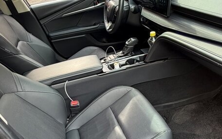 Toyota Camry, 2024 год, 3 950 000 рублей, 6 фотография