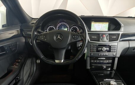 Mercedes-Benz E-Класс, 2011 год, 1 511 000 рублей, 19 фотография