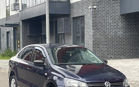 Volkswagen Polo VI (EU Market), 2011 год, 550 000 рублей, 2 фотография