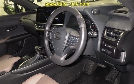 Lexus UX I, 2022 год, 2 670 000 рублей, 4 фотография