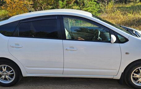 Toyota Prius, 2009 год, 700 000 рублей, 2 фотография