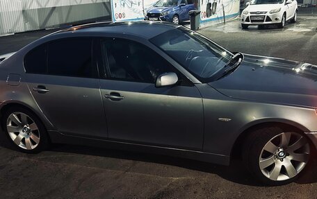 BMW 5 серия, 2003 год, 870 000 рублей, 2 фотография