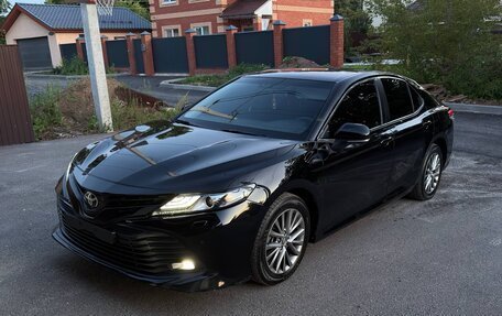 Toyota Camry, 2019 год, 2 500 000 рублей, 1 фотография