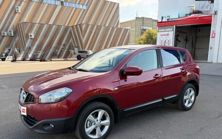 Nissan Qashqai, 2010 год, 740 000 рублей, 2 фотография
