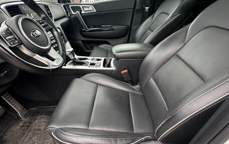 KIA Sportage IV рестайлинг, 2018 год, 2 850 000 рублей, 31 фотография