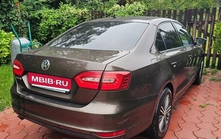 Volkswagen Jetta VI, 2012 год, 730 000 рублей, 2 фотография