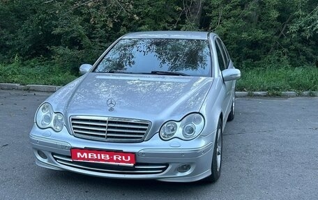 Mercedes-Benz C-Класс, 2007 год, 949 000 рублей, 1 фотография