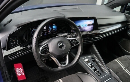 Volkswagen Golf VIII, 2021 год, 3 030 000 рублей, 12 фотография