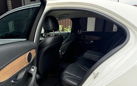 Mercedes-Benz C-Класс, 2015 год, 1 870 000 рублей, 21 фотография