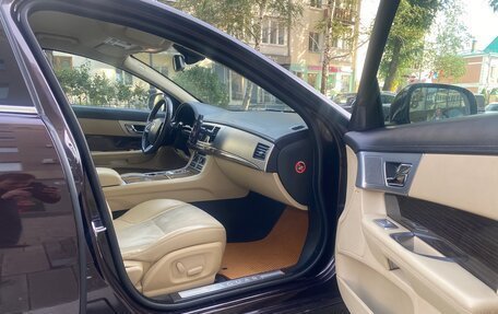 Jaguar XF I рестайлинг, 2012 год, 1 350 000 рублей, 10 фотография