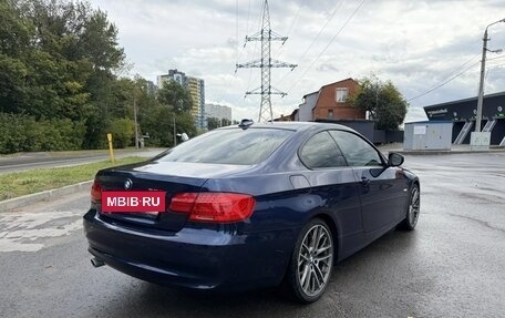 BMW 3 серия, 2011 год, 1 950 000 рублей, 13 фотография