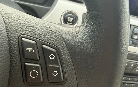 BMW 3 серия, 2011 год, 1 950 000 рублей, 38 фотография