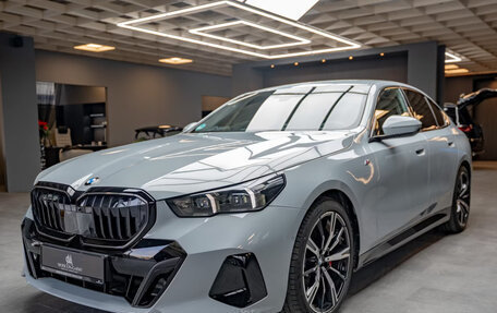BMW 5 серия, 2025 год, 7 300 000 рублей, 1 фотография
