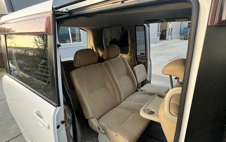 Nissan Serena III, 2007 год, 829 000 рублей, 16 фотография