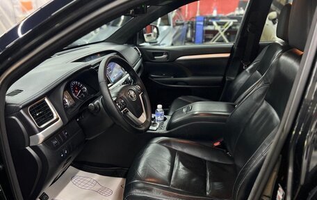 Toyota Highlander III, 2015 год, 2 800 000 рублей, 4 фотография