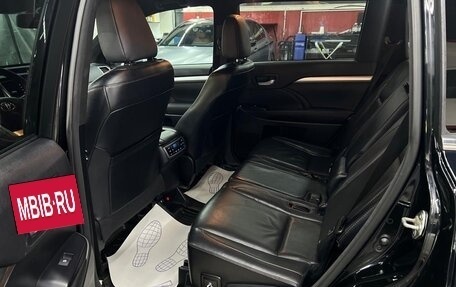 Toyota Highlander III, 2015 год, 2 800 000 рублей, 12 фотография