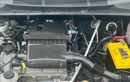 Toyota Vitz, 2001 год, 290 000 рублей, 23 фотография