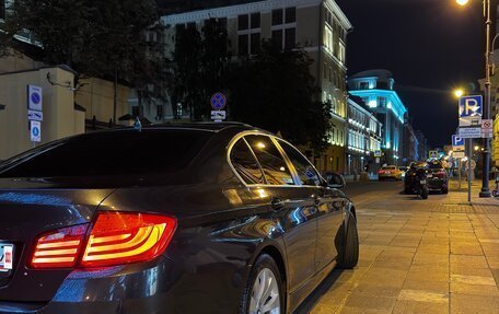 BMW 5 серия, 2011 год, 1 749 000 рублей, 3 фотография