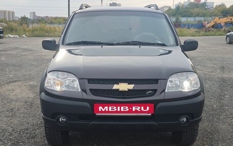 Chevrolet Niva I рестайлинг, 2011 год, 435 000 рублей, 3 фотография