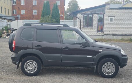 Chevrolet Niva I рестайлинг, 2011 год, 435 000 рублей, 8 фотография