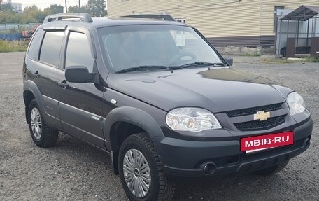 Chevrolet Niva I рестайлинг, 2011 год, 435 000 рублей, 4 фотография