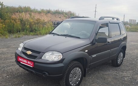 Chevrolet Niva I рестайлинг, 2011 год, 435 000 рублей, 7 фотография