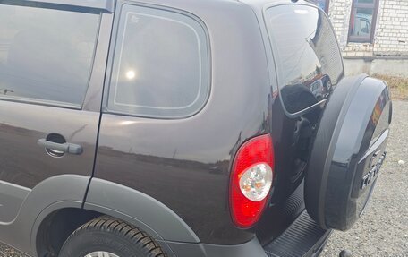 Chevrolet Niva I рестайлинг, 2011 год, 435 000 рублей, 38 фотография
