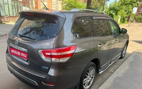 Nissan Pathfinder, 2014 год, 1 600 000 рублей, 6 фотография
