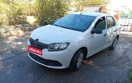 Renault Logan II, 2015 год, 265 000 рублей, 1 фотография
