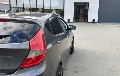 Hyundai Solaris II рестайлинг, 2011 год, 500 000 рублей, 3 фотография