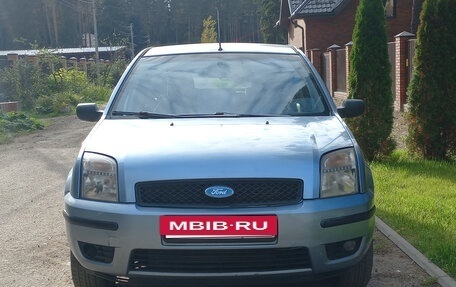 Ford Fusion I, 2005 год, 250 000 рублей, 4 фотография