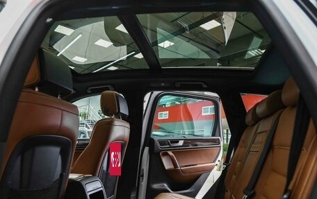 Volkswagen Touareg III, 2013 год, 1 950 000 рублей, 8 фотография